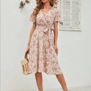 Floral print A-line belted dress